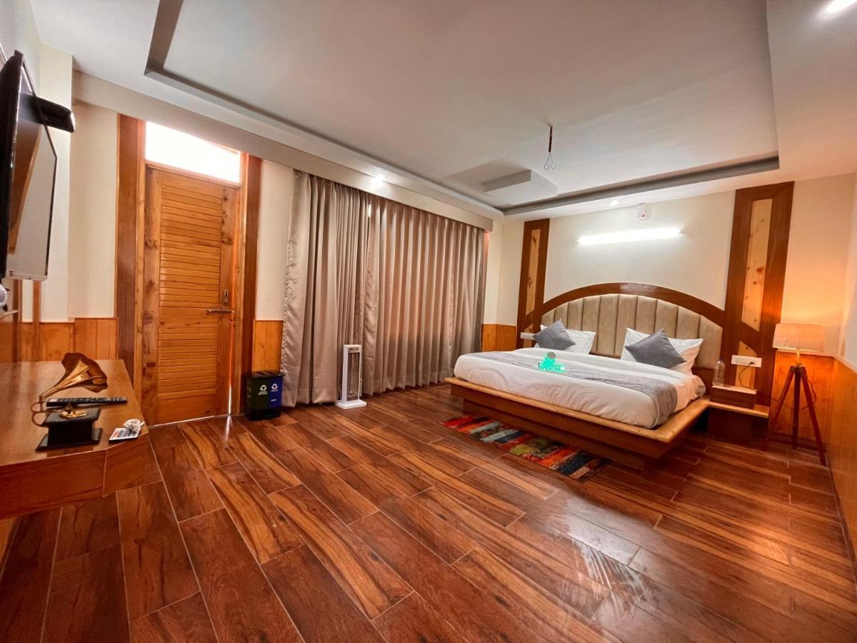 Le Green Resort, Mall Road Manali מראה חיצוני תמונה