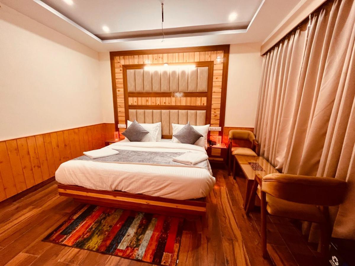 Le Green Resort, Mall Road Manali מראה חיצוני תמונה