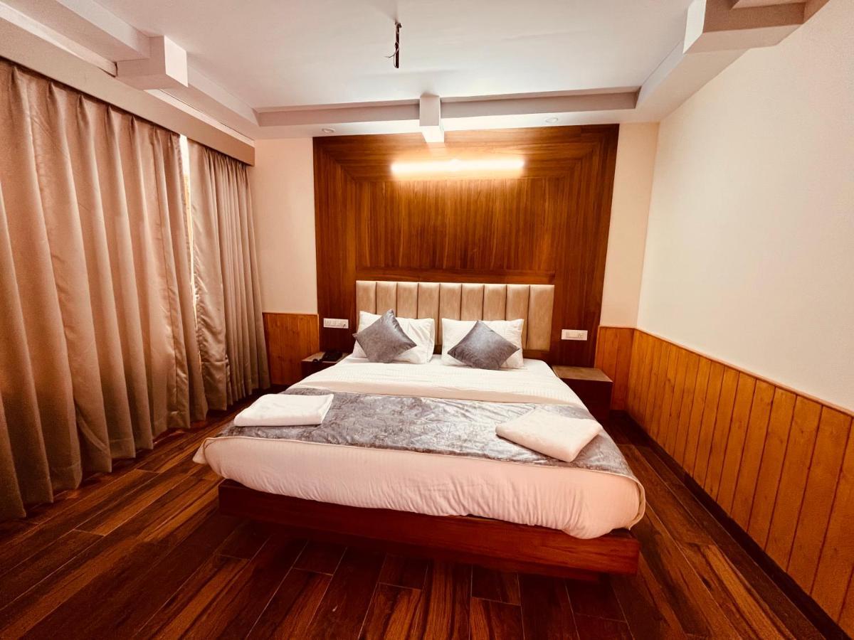 Le Green Resort, Mall Road Manali מראה חיצוני תמונה